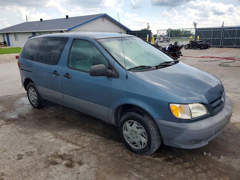 Photo 4 from auction – 2001 TOYOTA SIENNA with VIN 4T3ZF19C11U366457