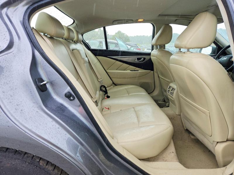 Photo 10 from auction – 2015 INFINITI Q50 with VIN JN1BV7AR6FM404571