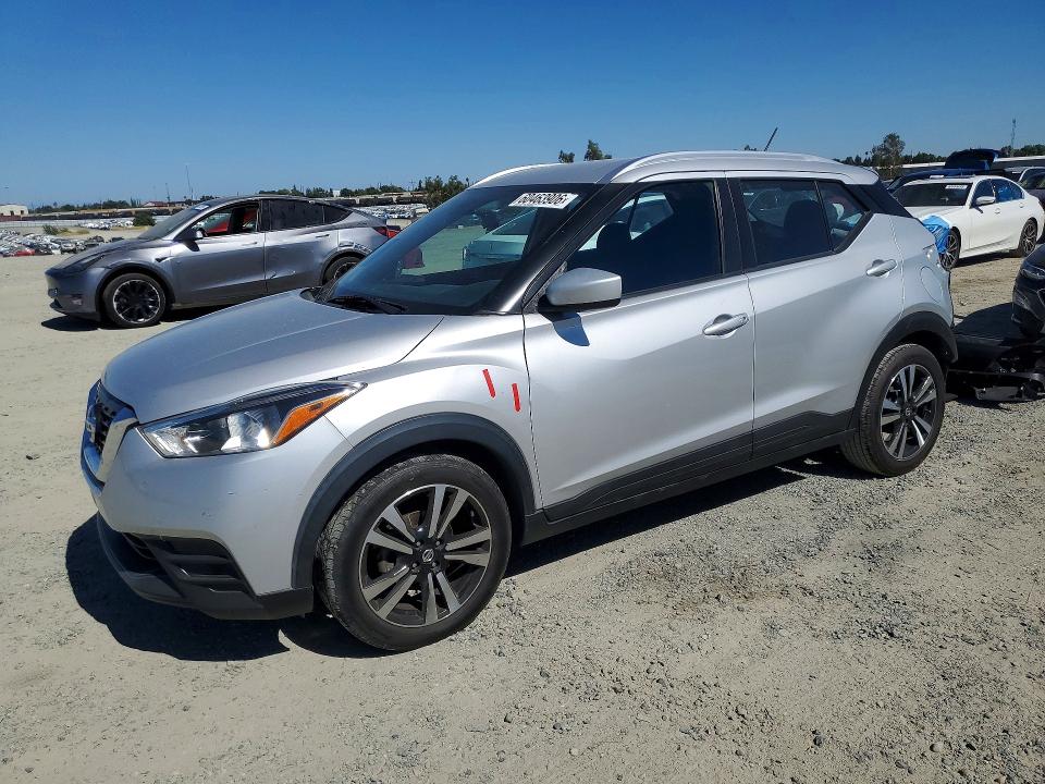 NISSAN KICKS 2019 with VIN 3N1CP5CUXKL524950 - Photo from auction