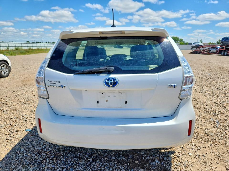 Photo 6 from auction – 2014 TOYOTA PRIUS V with VIN JTDZN3EU9E3324852