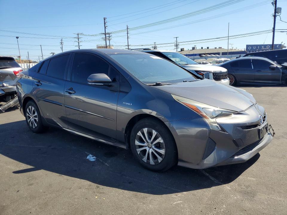 Photo 4 from auction – 2016 TOYOTA PRIUS with VIN JTDKBRFUXG3008360
