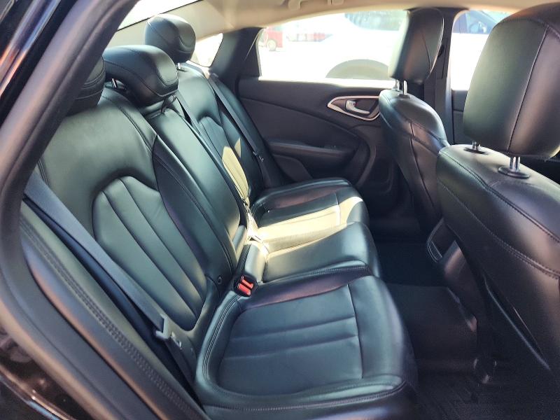 Снимка 10 от търг – 2017 CHRYSLER 200 с VIN 1C3CCCABXHN504483