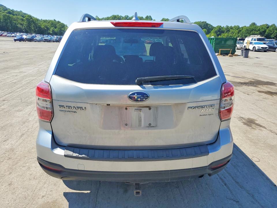 Photo 6 from auction – 2016 SUBARU FORESTER with VIN JF2SJADC2GH542553