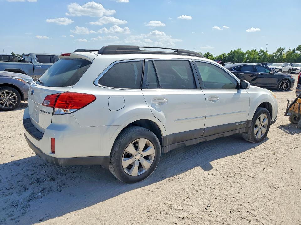 Photo 3 from auction – 2012 SUBARU OUTBACK with VIN 4S4BRCAC4C3210169