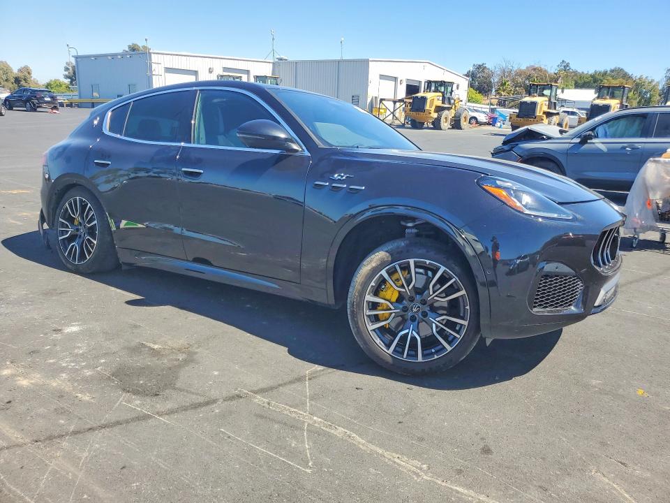 Photo 4 from auction – 2024 MASERATI GRECALE with VIN ZN6PMDAA7R7458686