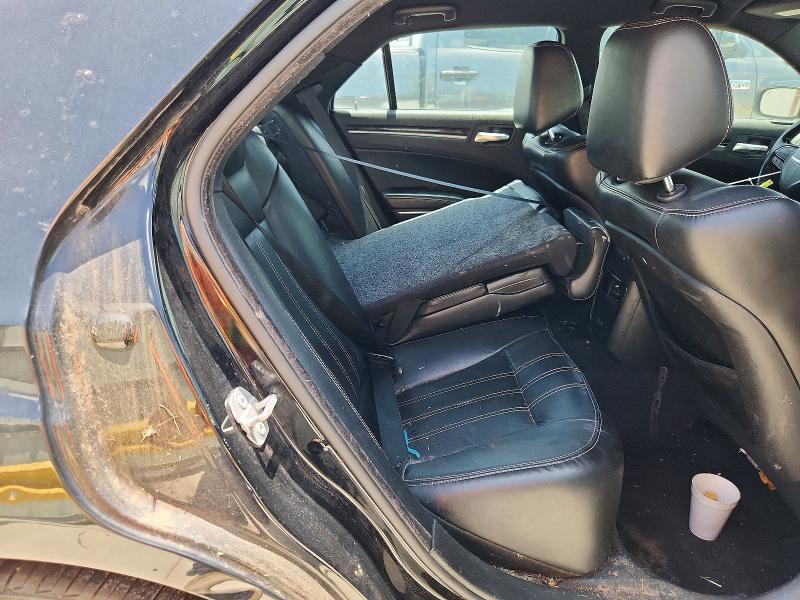 Photo 10 from auction – 2018 CHRYSLER 300 with VIN 2C3CCABG6JH243320