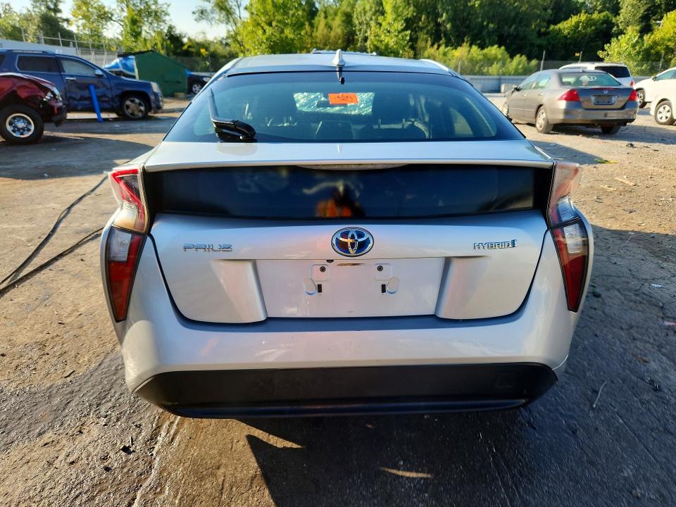 Photo 6 from auction – 2016 TOYOTA PRIUS with VIN JTDKARFU3G3002046