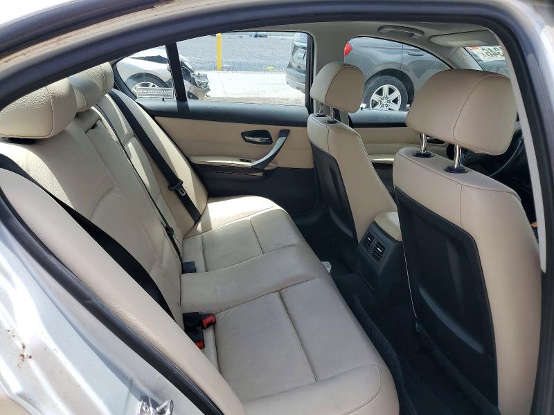 Photo 10 from auction – 2011 BMW 328 with VIN WBAPH7C50BE683232