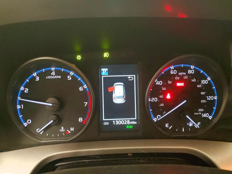 Photo 9 from auction – 2017 TOYOTA RAV4 with VIN JTMRFREV0HD218586
