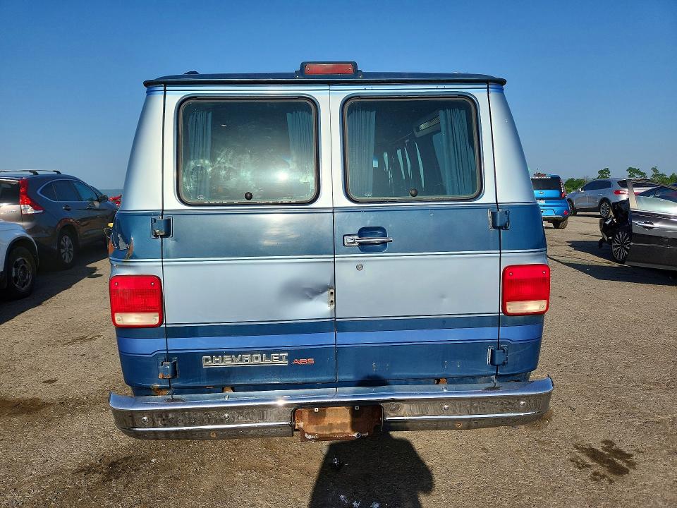 Photo 6 from auction – 1993 CHEVROLET G20 with VIN 2GBEG25K4P4150153