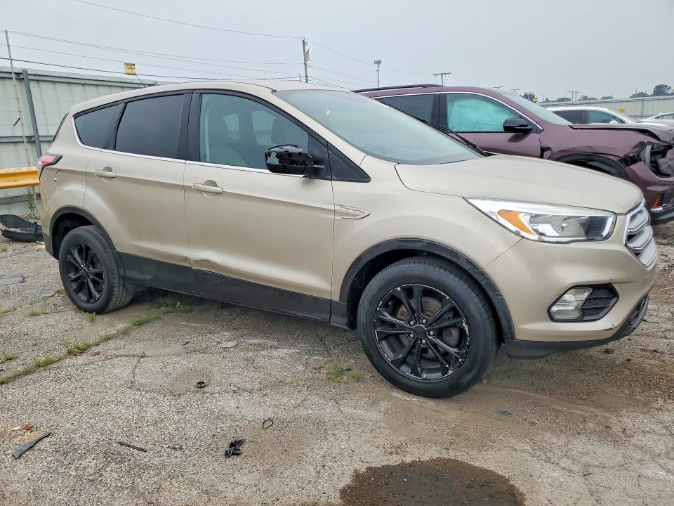 Photo 4 from auction – 2017 FORD ESCAPE with VIN 1FMCU0GD9HUA99637