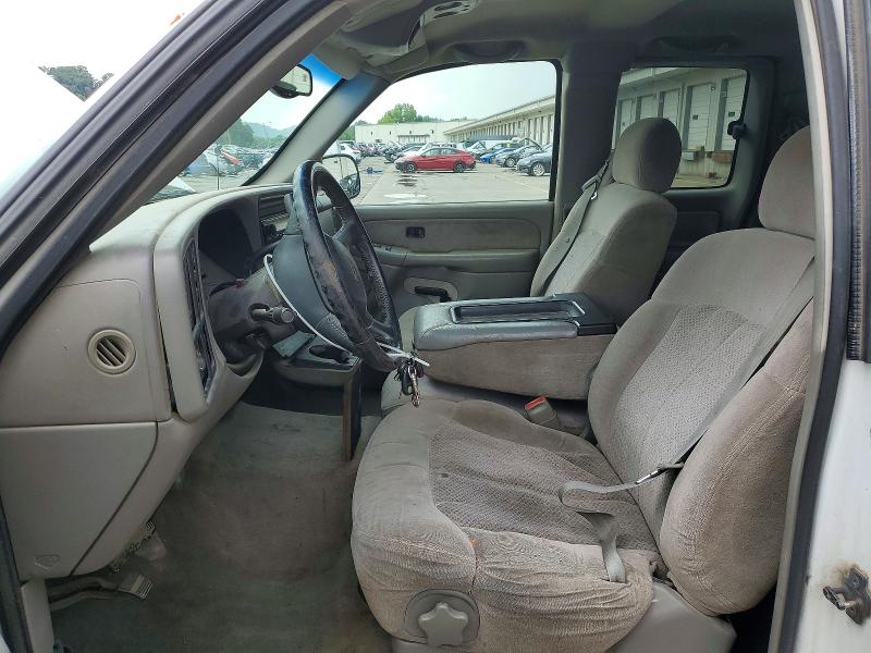 Photo 7 from auction – 2000 CHEVROLET SILVERADO with VIN 1GCEK19T6YE104574