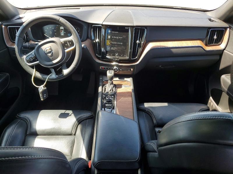 Photo 8 from auction – 2018 VOLVO XC60 with VIN YV4A22RL1J1017468
