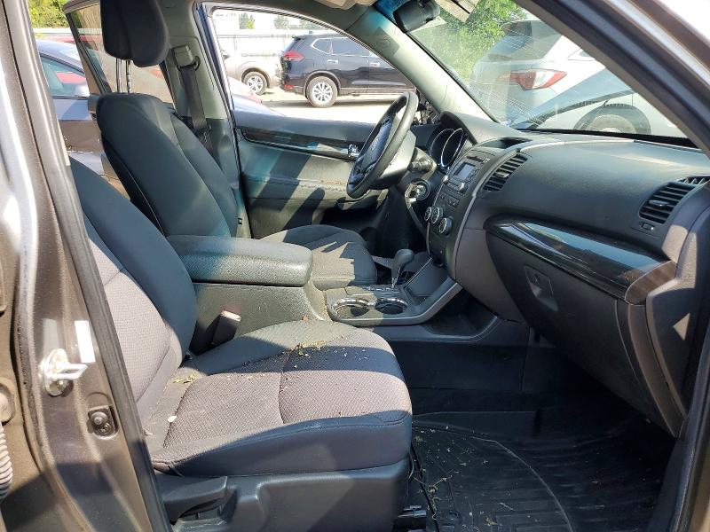 Photo 7 from auction – 2013 KIA SORENTO with VIN 5XYKT3A63DG335239