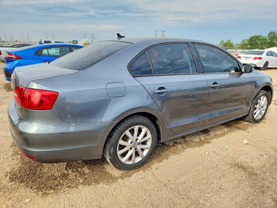 Photo 3 from auction – 2012 VOLKSWAGEN JETTA with VIN 3VWDP7AJ2CM122807