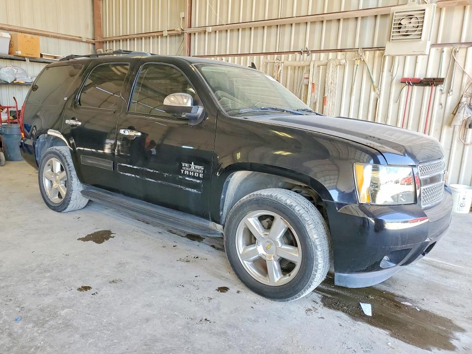 Photo 4 from auction – 2011 CHEVROLET TAHOE with VIN 1GNSCBE04BR284257