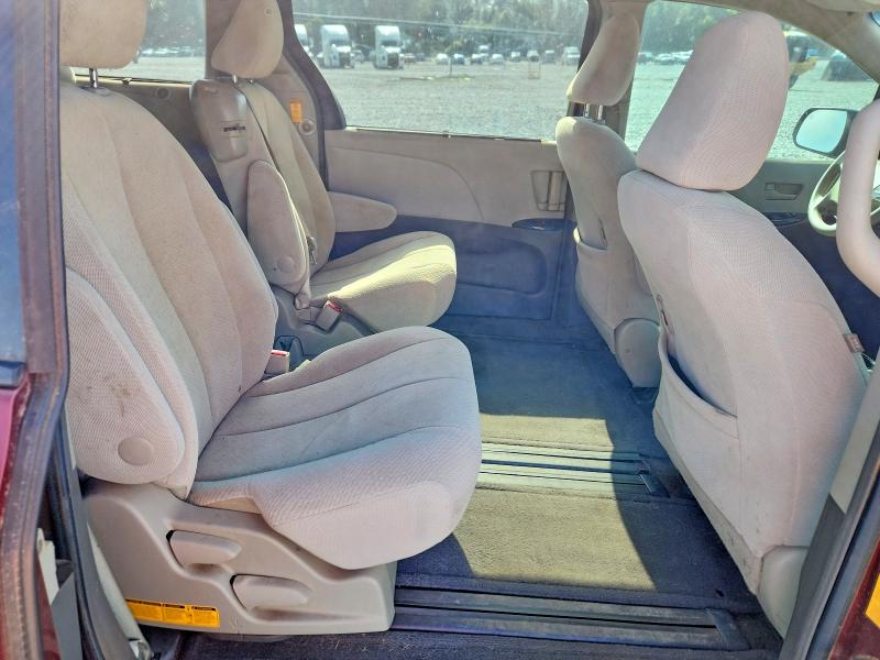 Photo 11 from auction – 2014 TOYOTA SIENNA with VIN 5TDKK3DC8ES443364