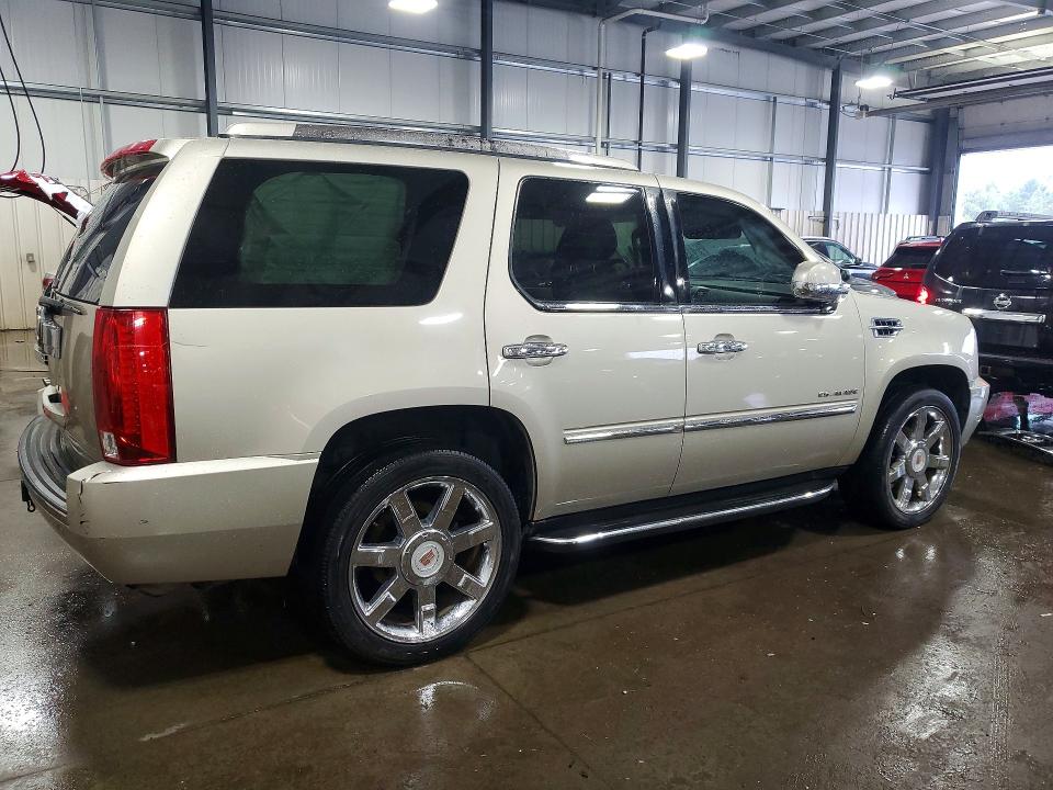 Photo 3 from auction – 2013 CADILLAC ESCALADE with VIN 1GYS4BEF7DR130875