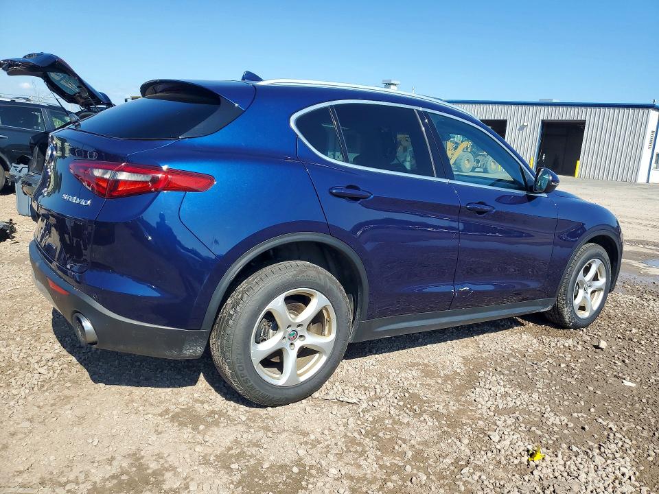 Photo 3 from auction – 2018 ALFA ROMEO STELVIO with VIN ZASFAKAN6J7B81313