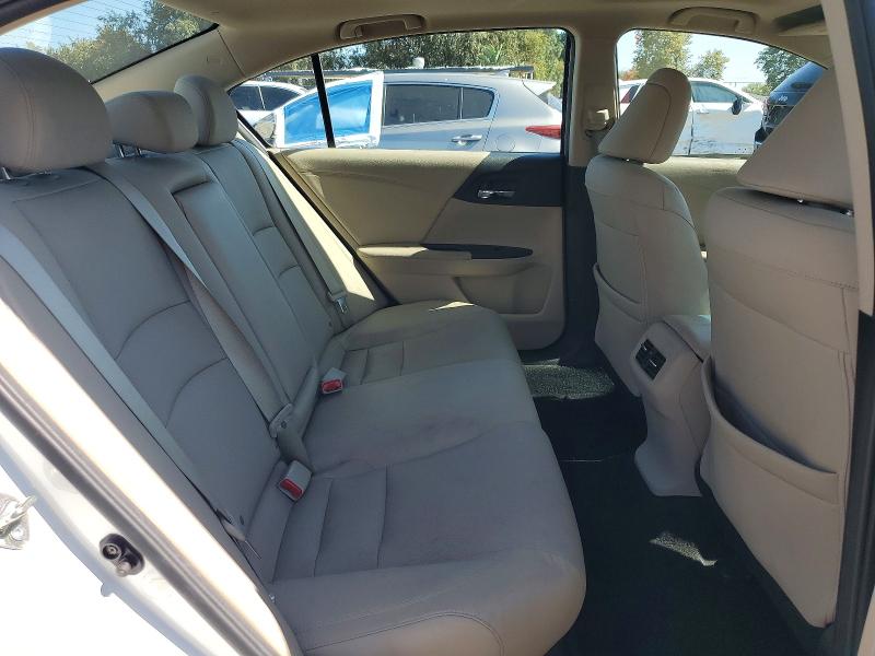 Photo 10 from auction – 2015 HONDA ACCORD with VIN 1HGCR2F8XFA005707