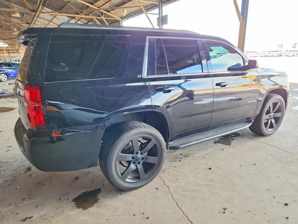 Photo 3 from auction – 2019 CHEVROLET TAHOE with VIN 1GNSCBKC3KR161788
