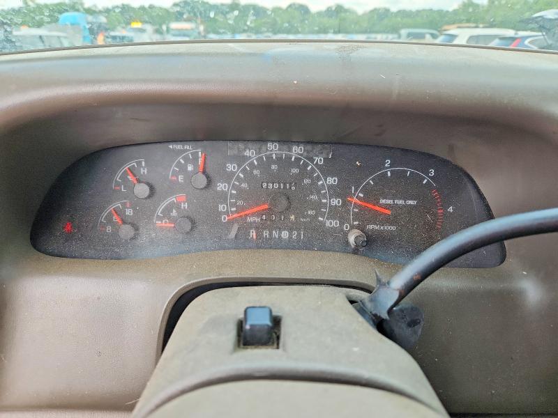 Photo 9 from auction – 2000 FORD F350 with VIN 1FTSW31F7YED97992