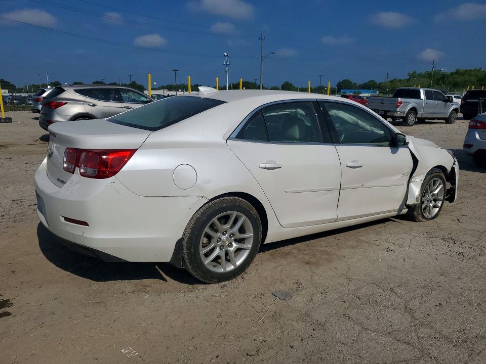 Photo 3 from auction – 2015 CHEVROLET MALIBU with VIN 1G11C5SL0FU129768