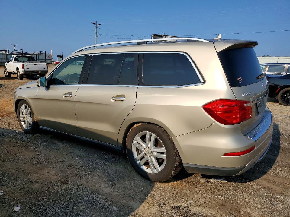 Photo 2 from auction – 2013 MERCEDES-BENZ GL with VIN 4JGDF7CE5DA209570