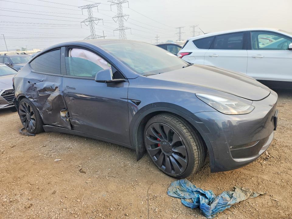 Foto 4 de la subasta – 2023 TESLA MODEL Y con VIN 7SAYGDEFXPF858898