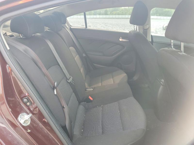 Photo 10 from auction – 2018 KIA FORTE with VIN 3KPFK4A76JE176728
