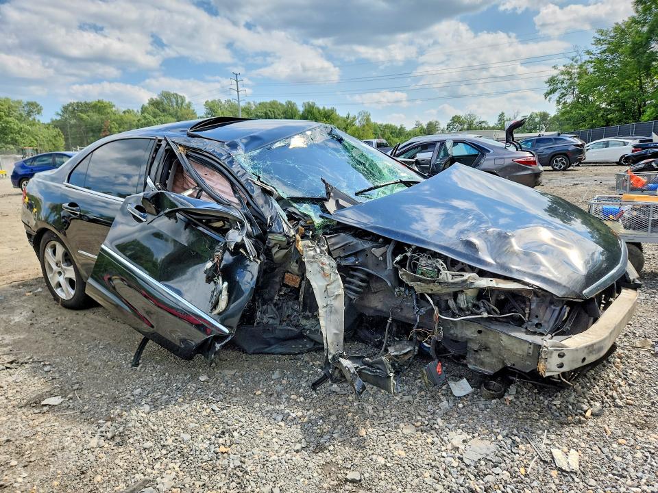 Photo 4 from auction – 2008 ACURA RL with VIN JH4KB16608C002456