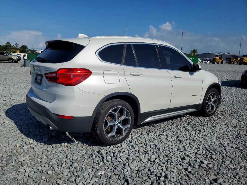 Photo 3 from auction – 2017 BMW X1 with VIN WBXHU7C30H5H34163