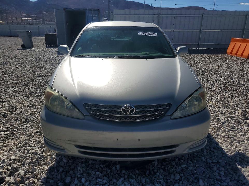 Photo 5 from auction – 2004 TOYOTA CAMRY with VIN 4T1BE32K04U326563