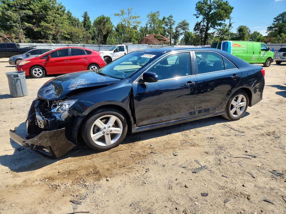 TOYOTA CAMRY 2014 with VIN 4T1BF1FK0EU772807 - Photo from auction