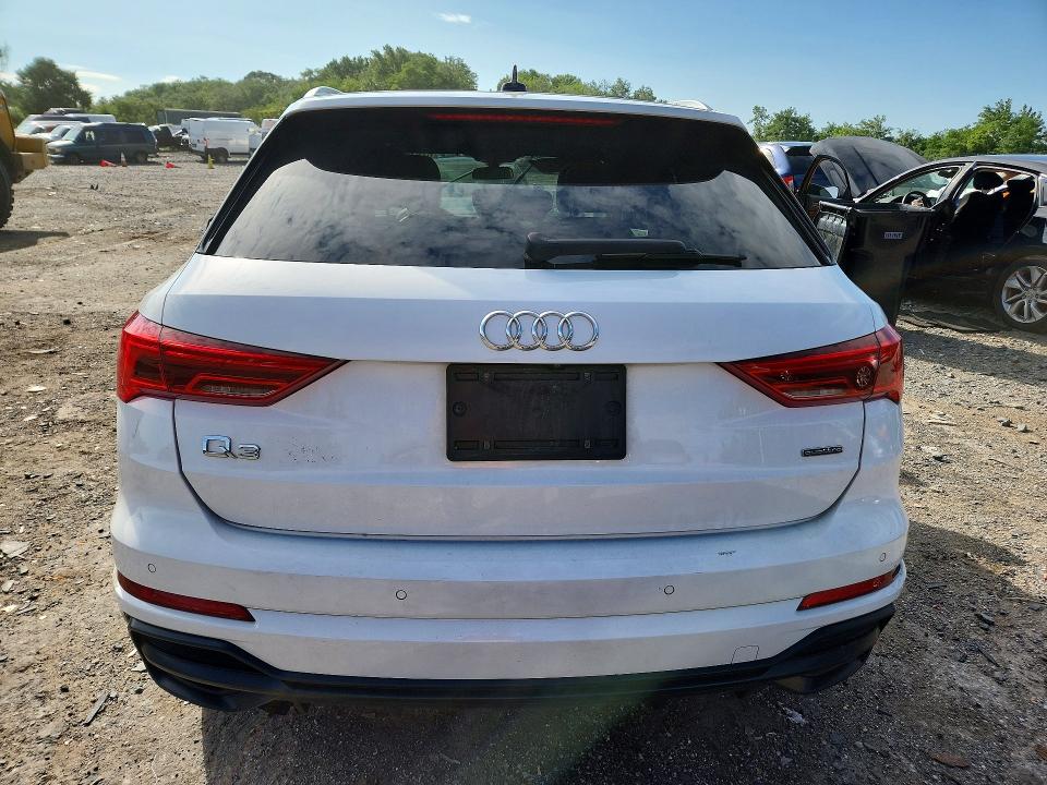 Photo 6 from auction – 2020 AUDI Q3 with VIN WA1DECF34L1060992