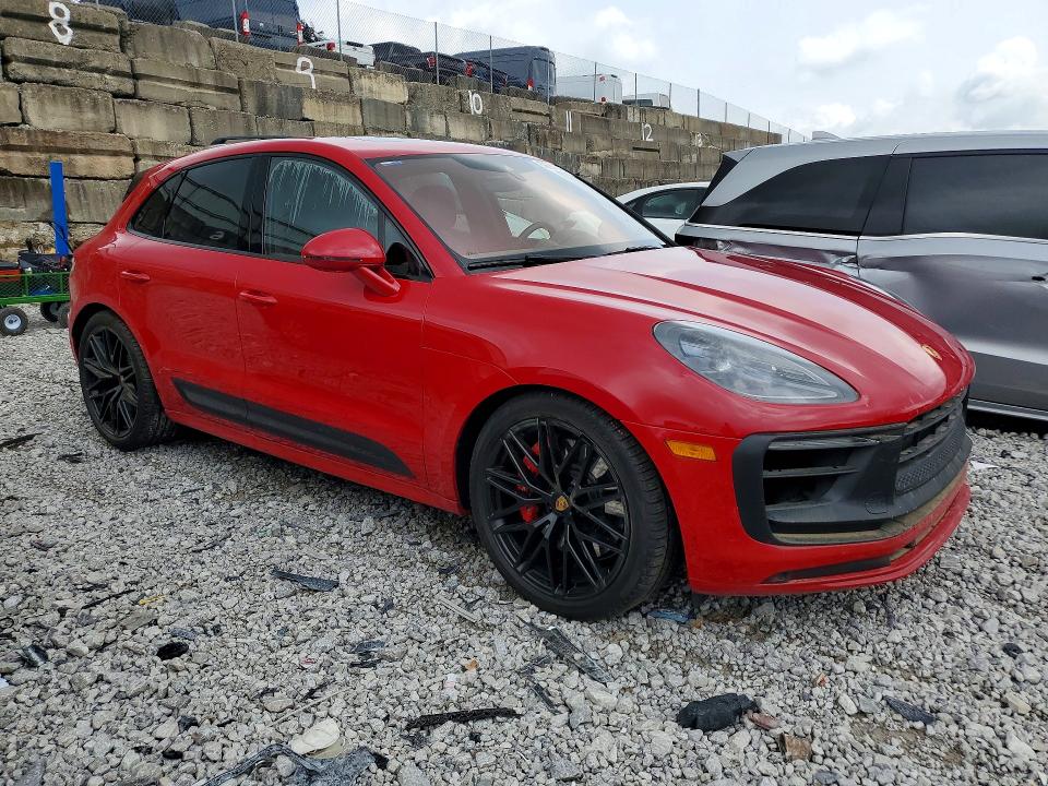 Photo 4 from auction – 2022 PORSCHE MACAN with VIN WP1AF2A51NLB30530