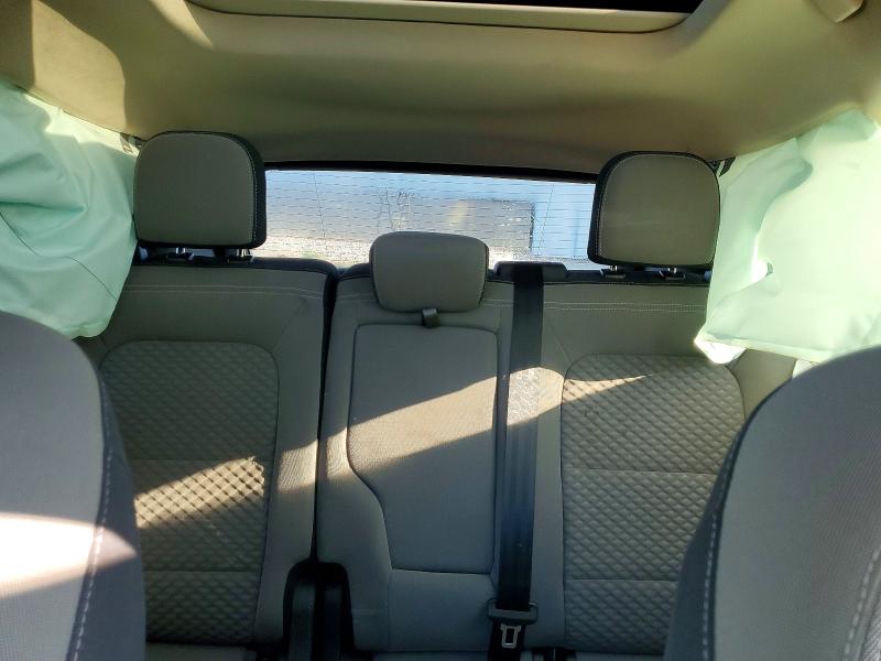Photo 10 from auction – 2020 FORD ESCAPE with VIN 1FMCU9G63LUA84727