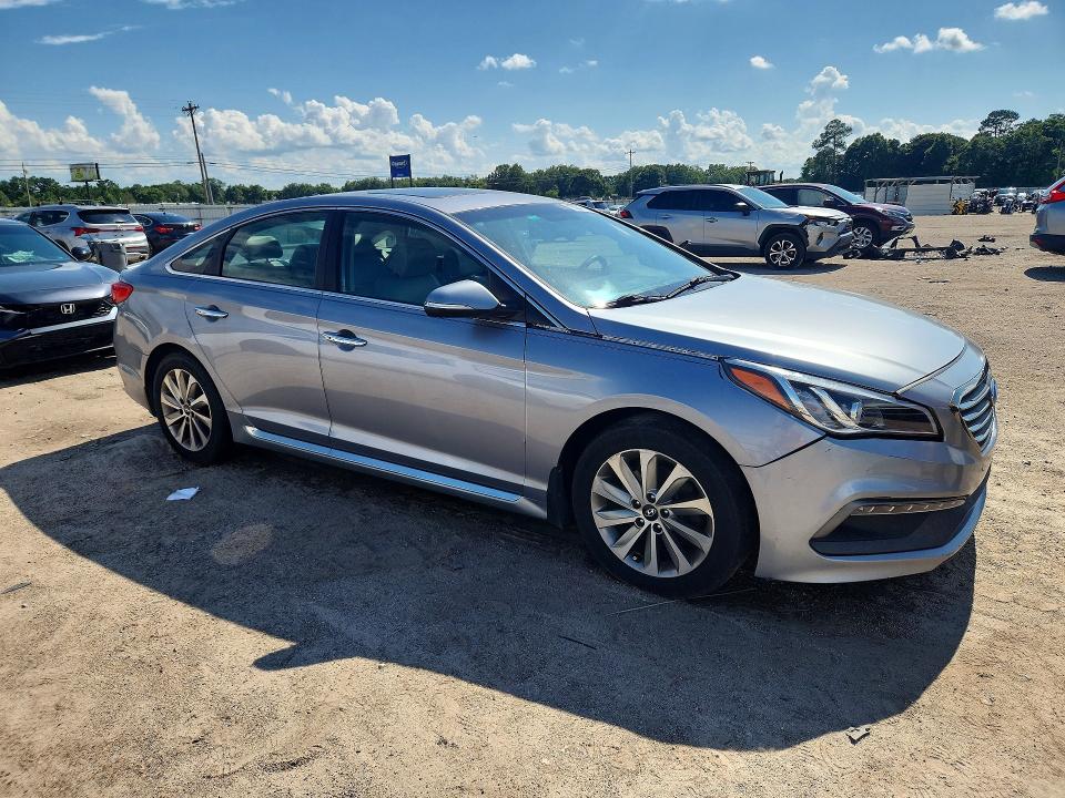 Photo 4 from auction – 2016 HYUNDAI SONATA with VIN 5NPE34AF1GH428082