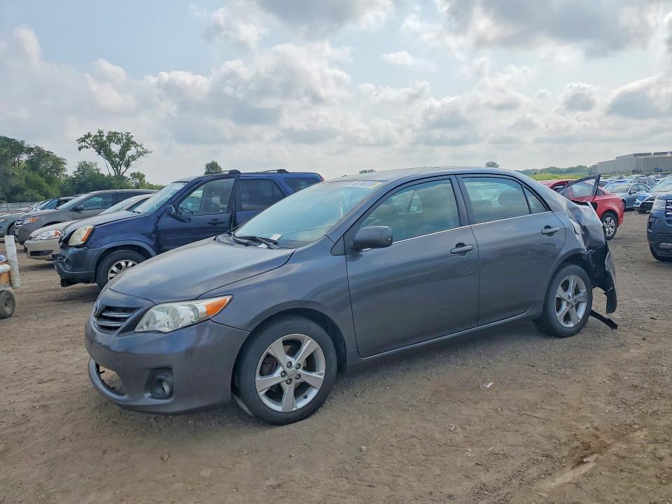 TOYOTA COROLLA 2013 مع رقم تعريف المركبة 5YFBU4EE4DP198828 - صورة من المزاد