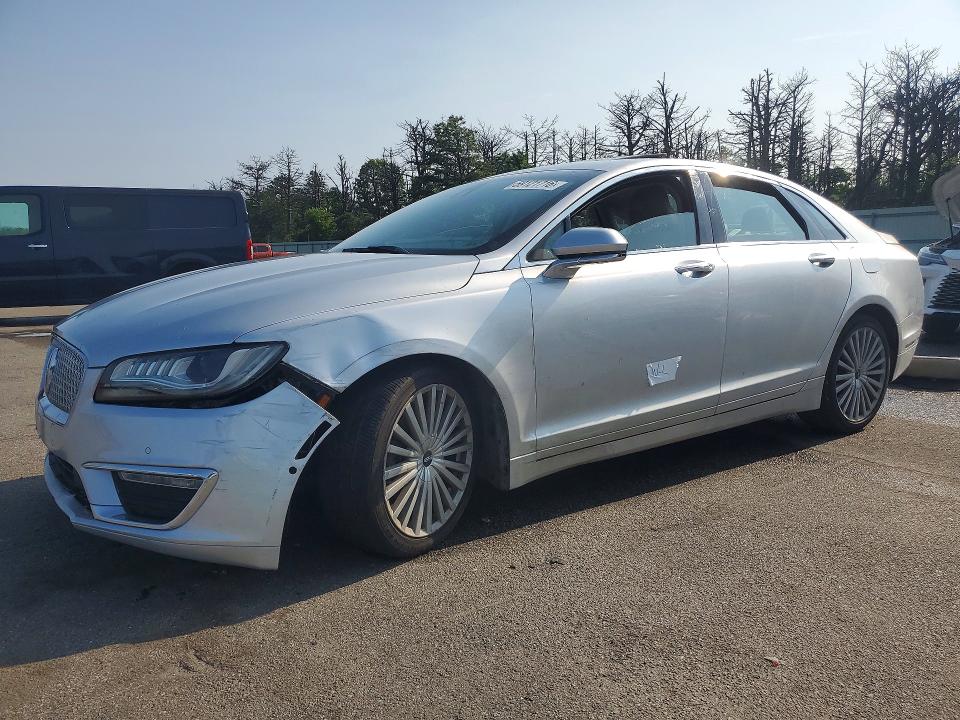 LINCOLN MKZ 2017 with VIN 3LN6L5F96HR640726 - Photo from auction