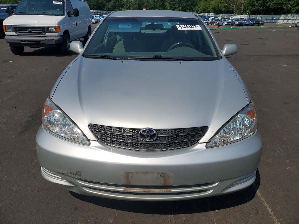 Photo 5 from auction – 2002 TOYOTA CAMRY with VIN 4T1BE32K02U597443