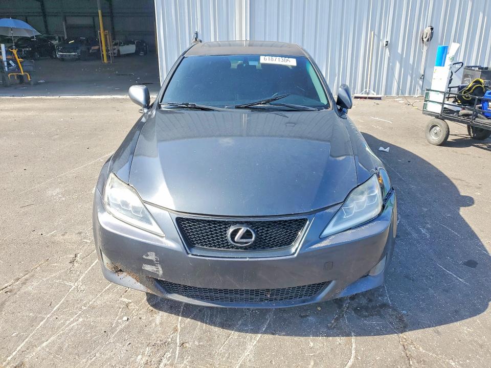 Photo 5 from auction – 2008 LEXUS IS 250 with VIN JTHBK262585085325