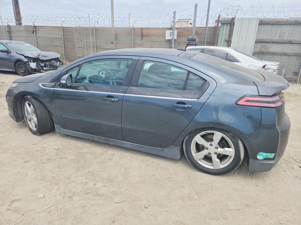 Photo 2 from auction – 2013 CHEVROLET VOLT with VIN 1G1RE6E48DU127478