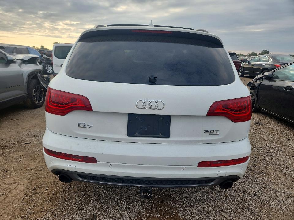 Photo 6 from auction – 2014 AUDI Q7 with VIN WA1DGAFE5ED019868