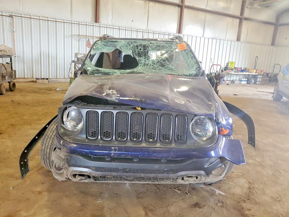Photo 5 from auction – 2018 JEEP RENEGADE with VIN ZACCJBAB0JPH26734