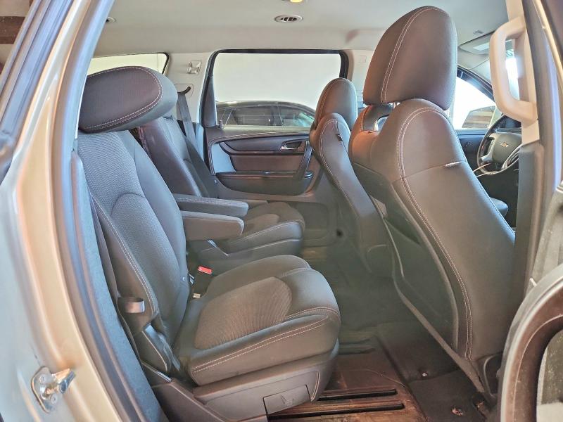 Photo 11 from auction – 2016 CHEVROLET TRAVERSE with VIN 1GNKVGKD7GJ187185