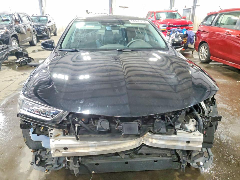 Photo 5 from auction – 2019 ACURA TLX with VIN 19UUB2F49KA007402
