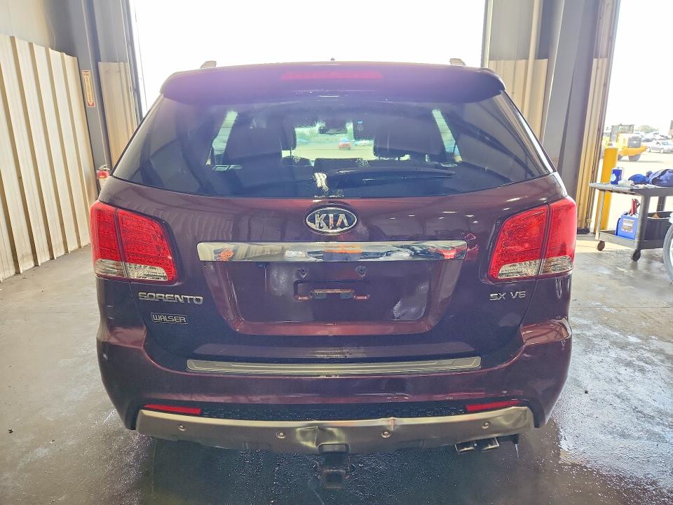 Photo 6 from auction – 2013 KIA SORENTO with VIN 5XYKW4A20DG337265
