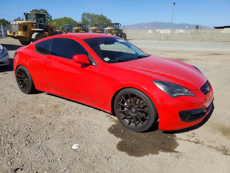 Photo 4 from auction – 2011 HYUNDAI GENESIS COUPE with VIN KMHHT6KD4BU063512
