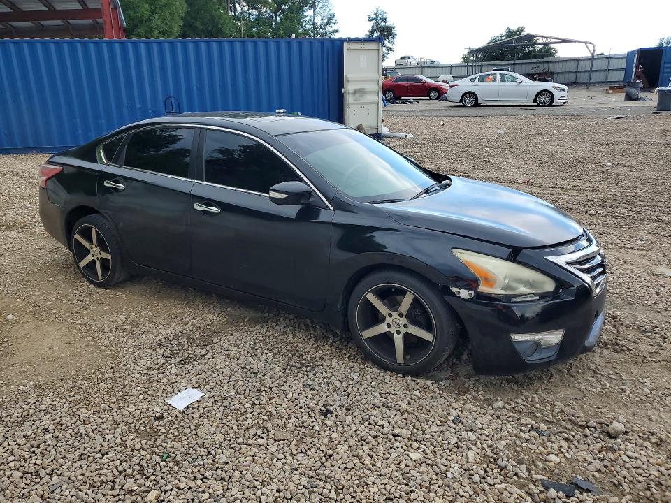 Photo 4 from auction – 2013 NISSAN ALTIMA with VIN 1N4BL3AP2DC157763
